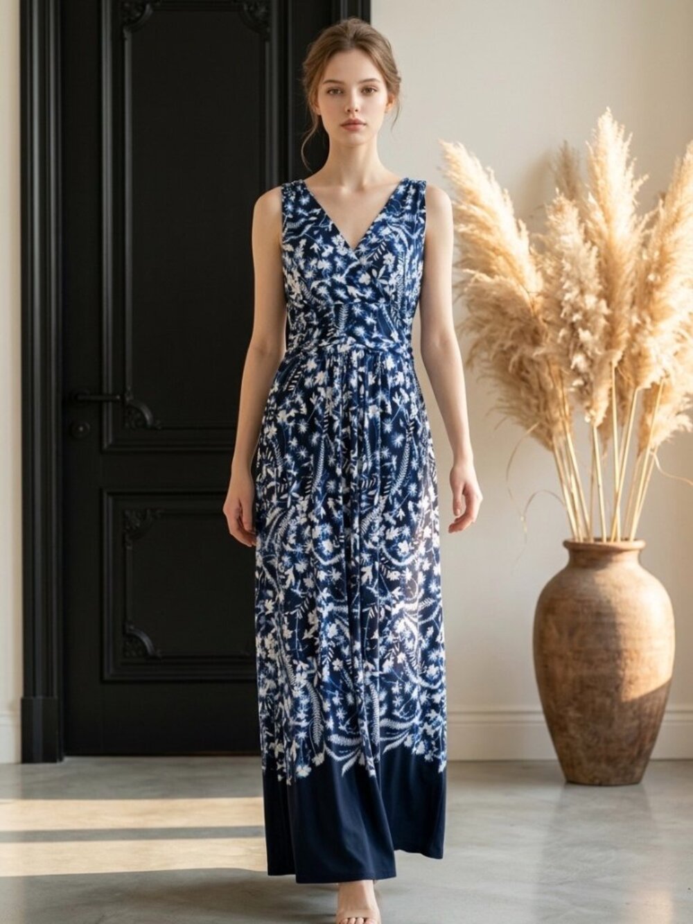 NWT Tommy Hilfiger Floral Maxi Dress Women’s 8 Navy Blue White V-Neck Ruched